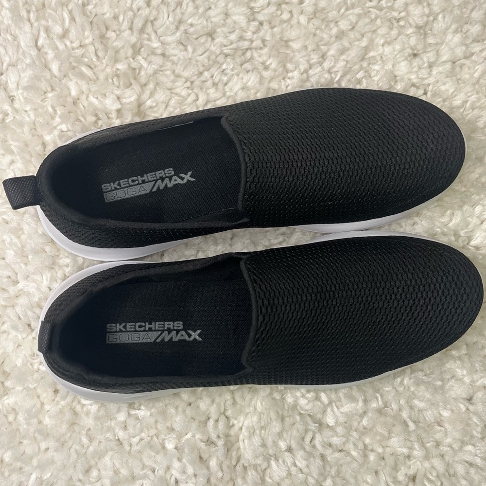 Skechers Goga Max slip on sneakers 10.5 - Picture 5 of 7